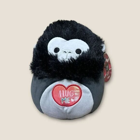 Squish-mallow 8” Aron The Gorilla Valentines Day Plush - Picture 1 of 5